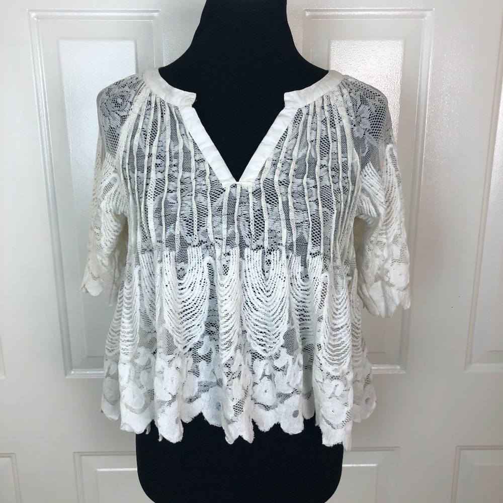 ANTHROPOLOGIE Meadow Rue Beige Croquet Lace V-neck Top Size S